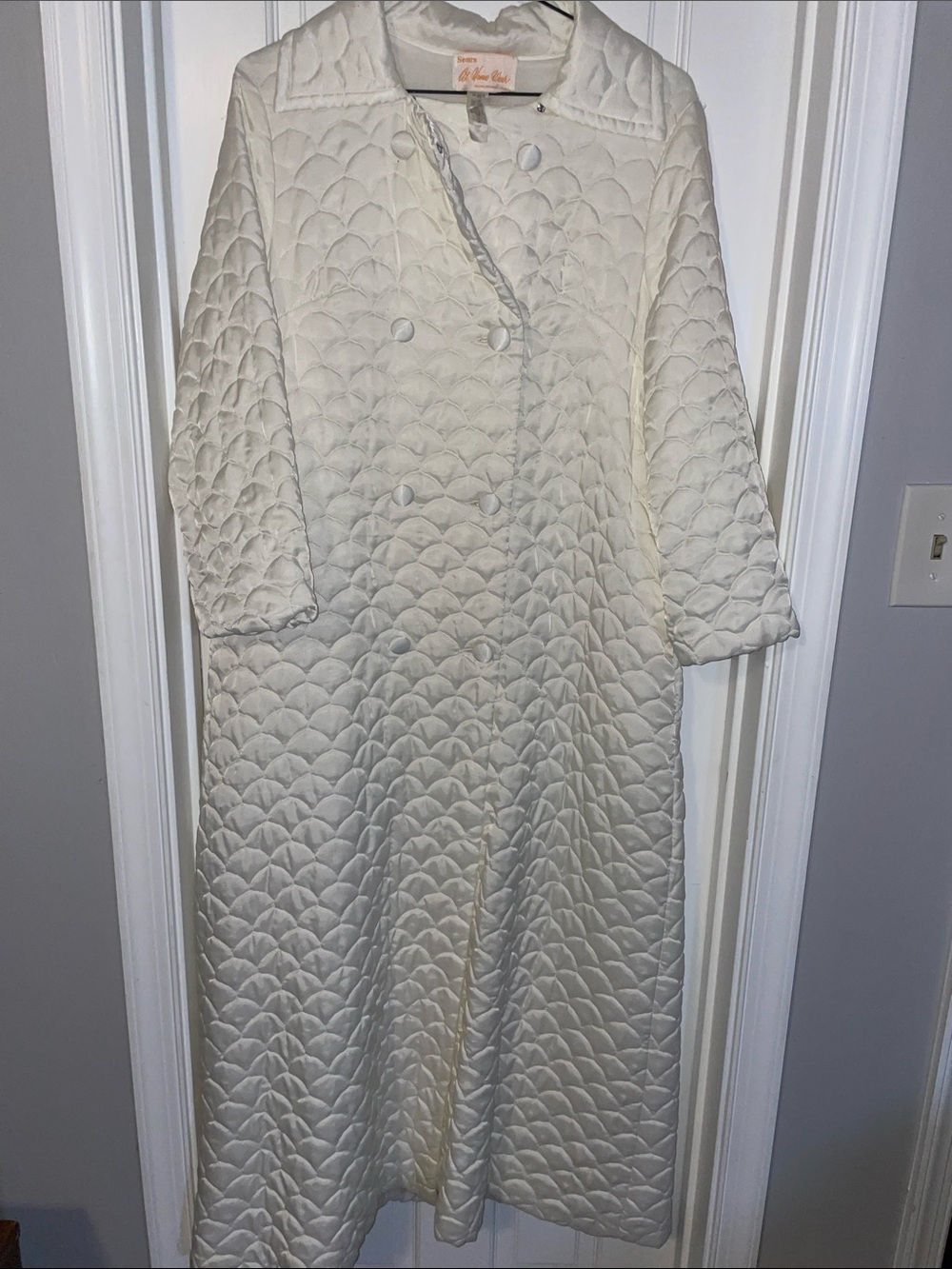 Vintage Sears Cream Quilted Double-Breasted Robe XL